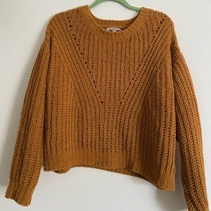 Love tree L sweater- lightly worn